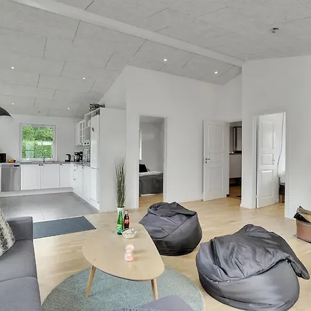 Fentje - 375m To The Fjord By Interhome